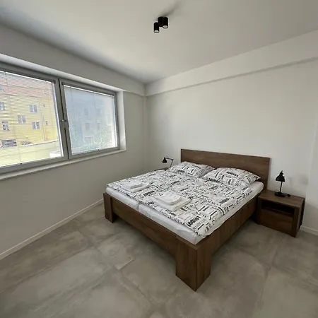 2-izbovy Valmar V Centre Piestan Пьештяни