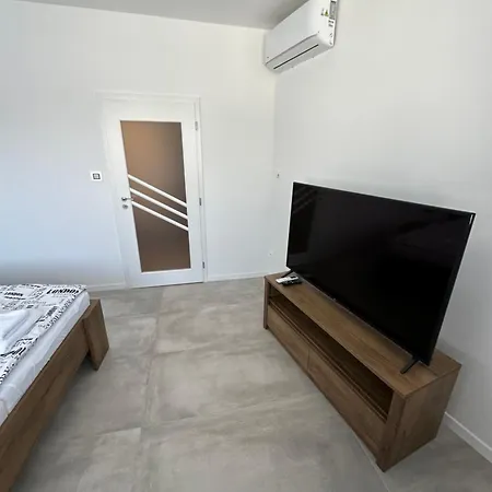 2-izbovy Valmar V Centre Piestan